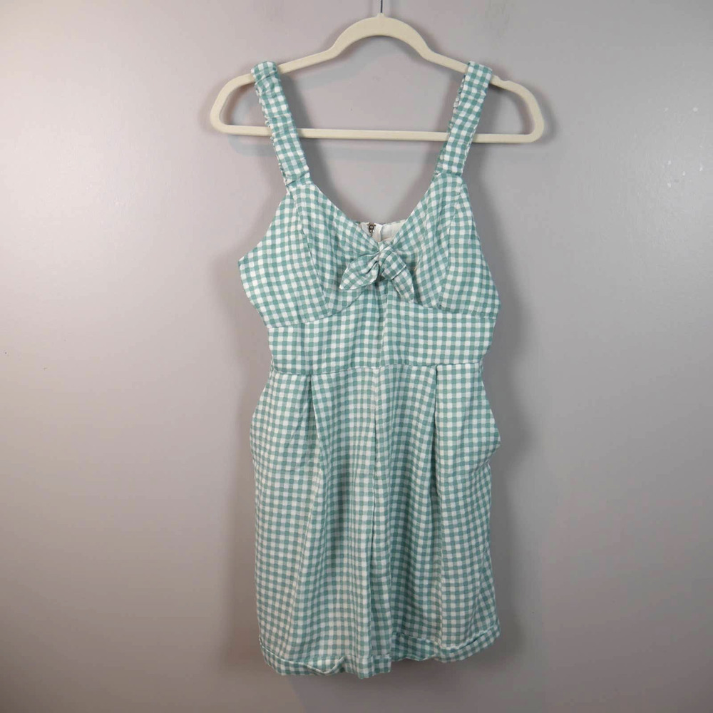 𝅺FRANCESCA'S NWT Liza Green Front Tie Gingham Romper Size Medium - Picture 3 of 10